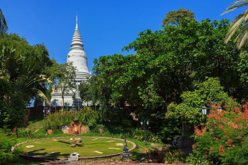 De Art Hotel Phnom Penh Exteriör bild