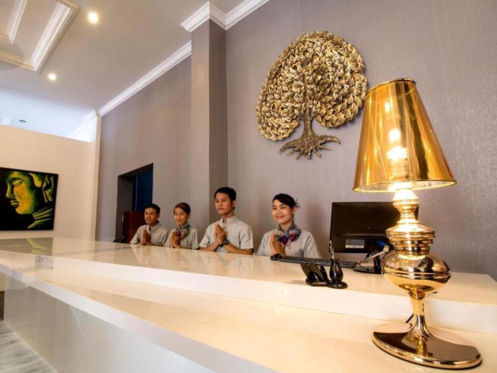De Art Hotel Phnom Penh Exteriör bild
