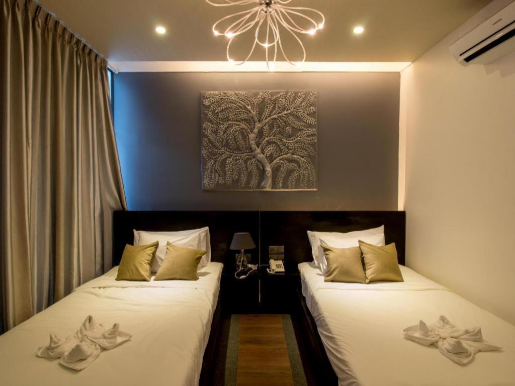 De Art Hotel Phnom Penh Exteriör bild