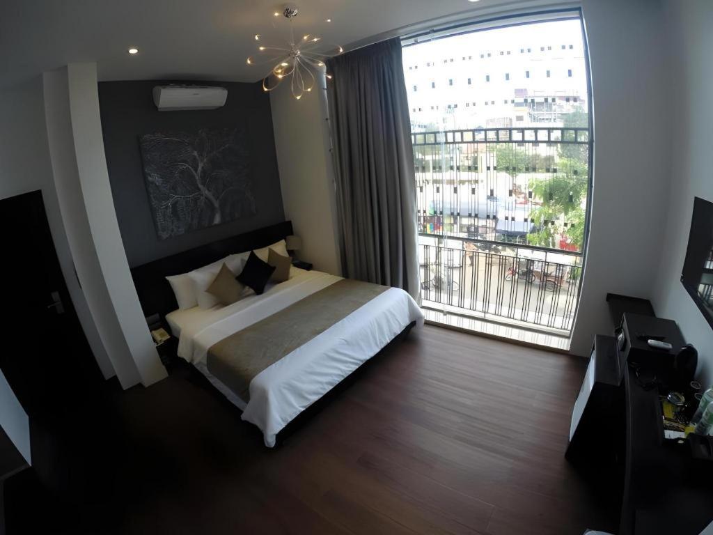De Art Hotel Phnom Penh Exteriör bild