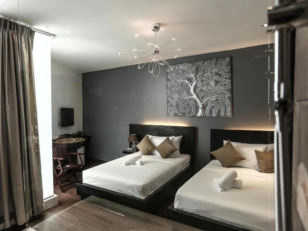 De Art Hotel Phnom Penh Exteriör bild