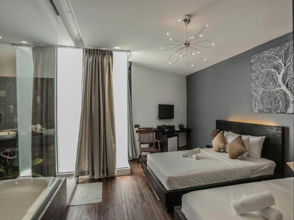 De Art Hotel Phnom Penh Exteriör bild