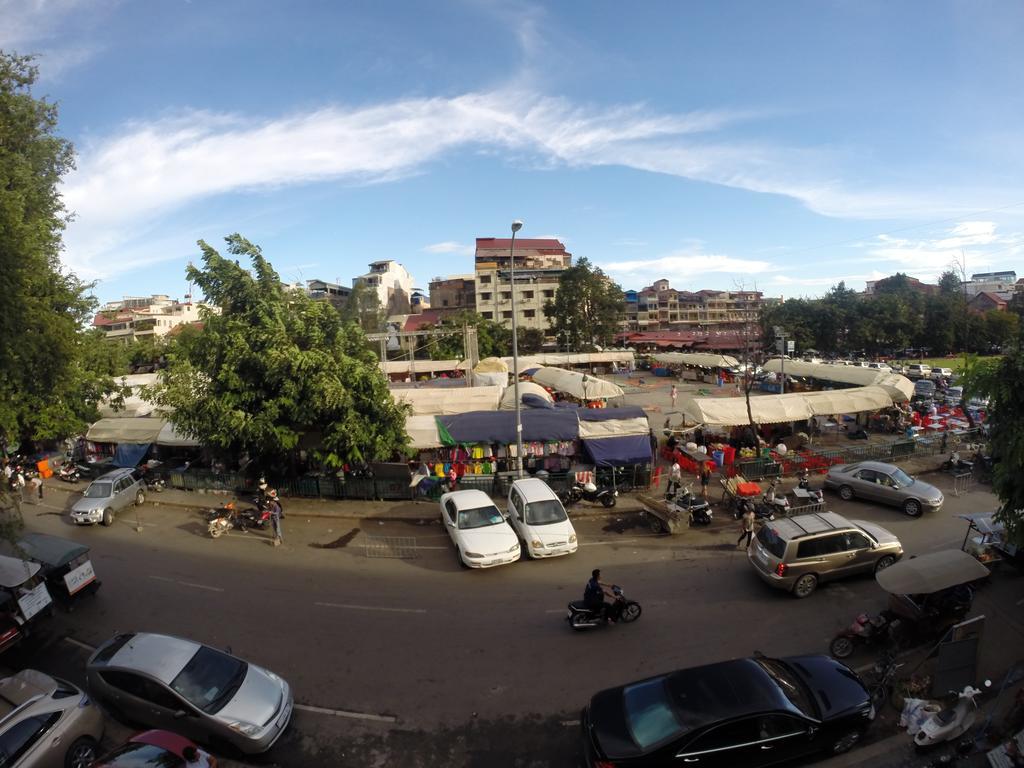 De Art Hotel Phnom Penh Exteriör bild