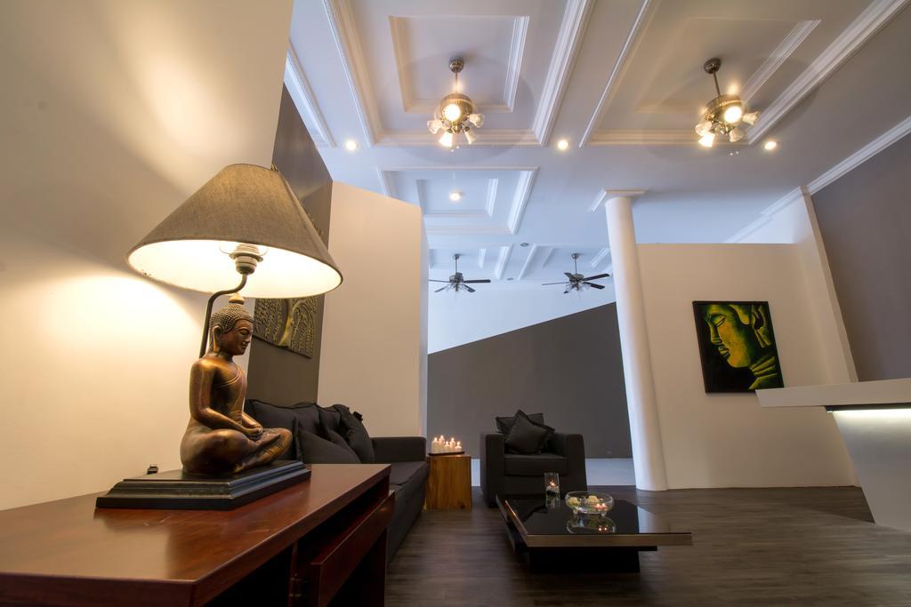 De Art Hotel Phnom Penh Exteriör bild